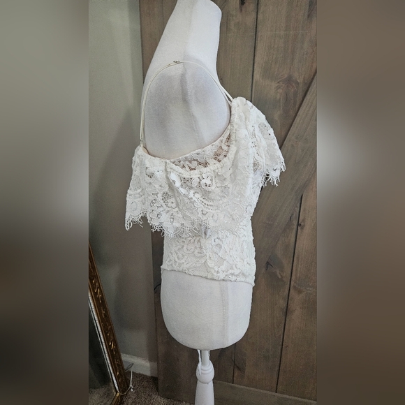 NBD×NAVEN Naven Allie Corset Lace Bodysuit in White. Size Medium - Picture 8 of 16